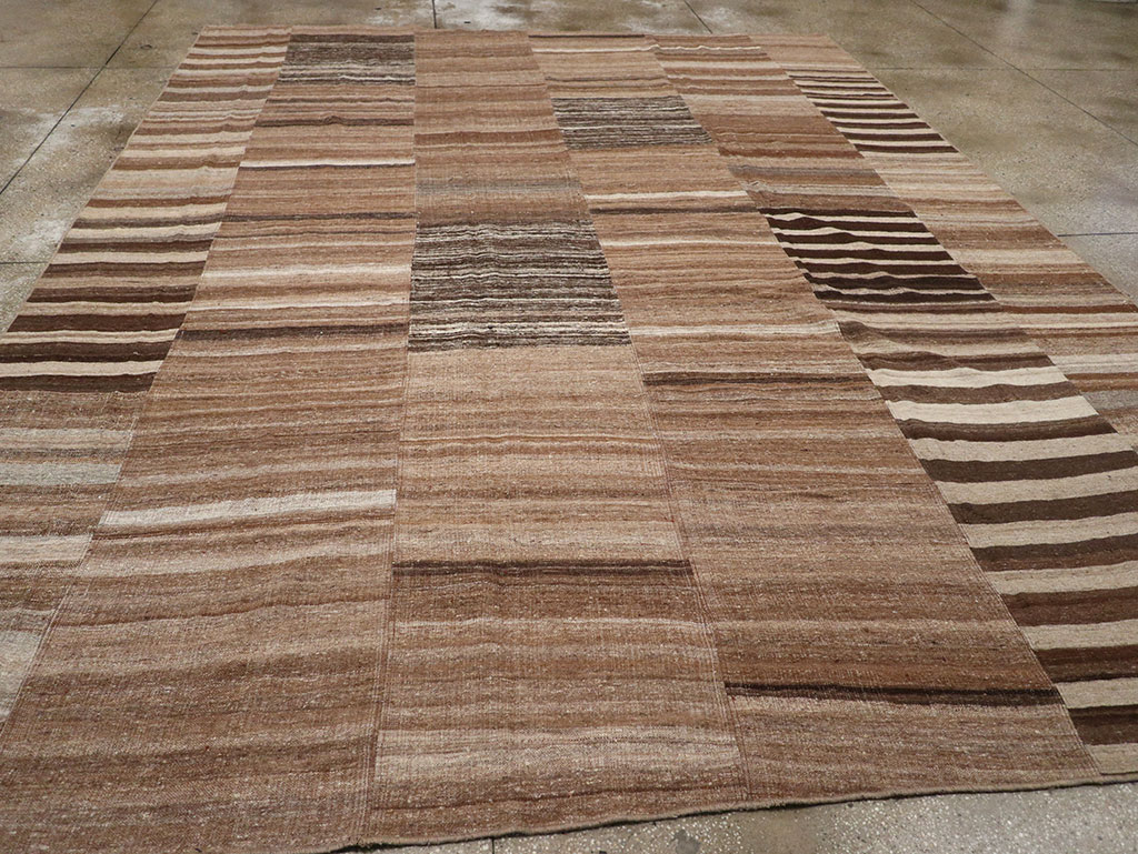 Vintage Turkish Flatweave Kilim Room Size Carpet, No.33067 - Staging