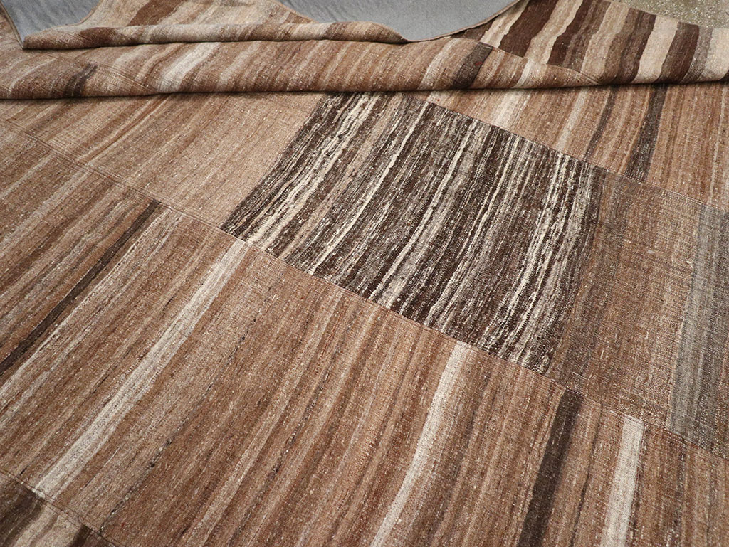 Vintage Turkish Flatweave Kilim Room Size Carpet, No.33067 - Staging