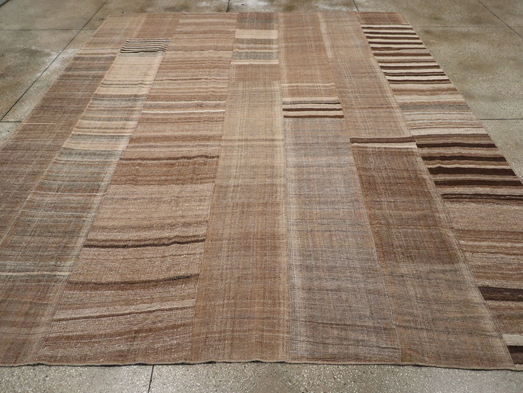 Vintage Turkish Flatweave Kilim Room Size Carpet, No.33068 - Staging