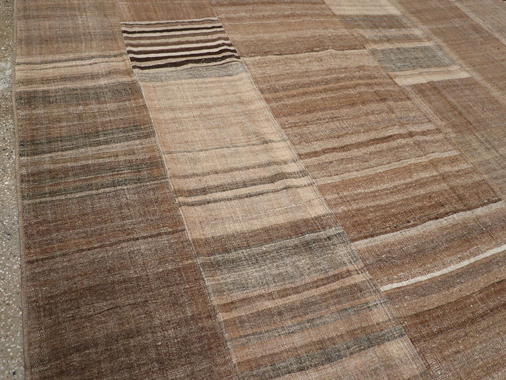 Vintage Turkish Flatweave Kilim Room Size Carpet, No.33068 - Staging