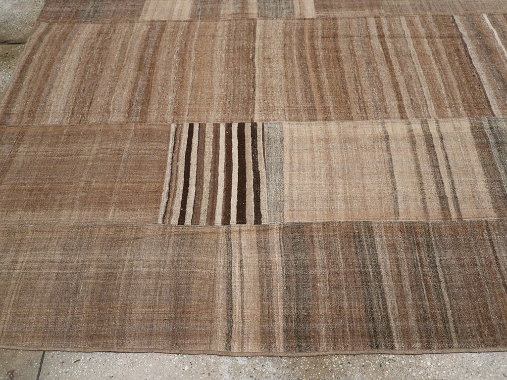 Vintage Turkish Flatweave Kilim Room Size Carpet, No.33068 - Staging