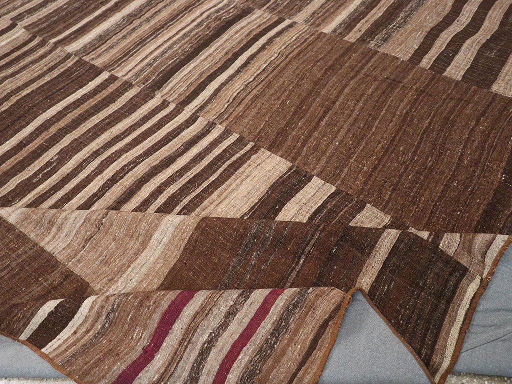 Vintage Turkish Flatweave Kilim Room Size Carpet, No.33069 - Staging