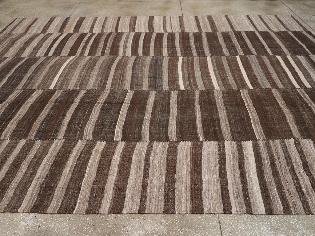 Vintage Turkish Flatweave Kilim Room Size Carpet, No.33071 - Staging