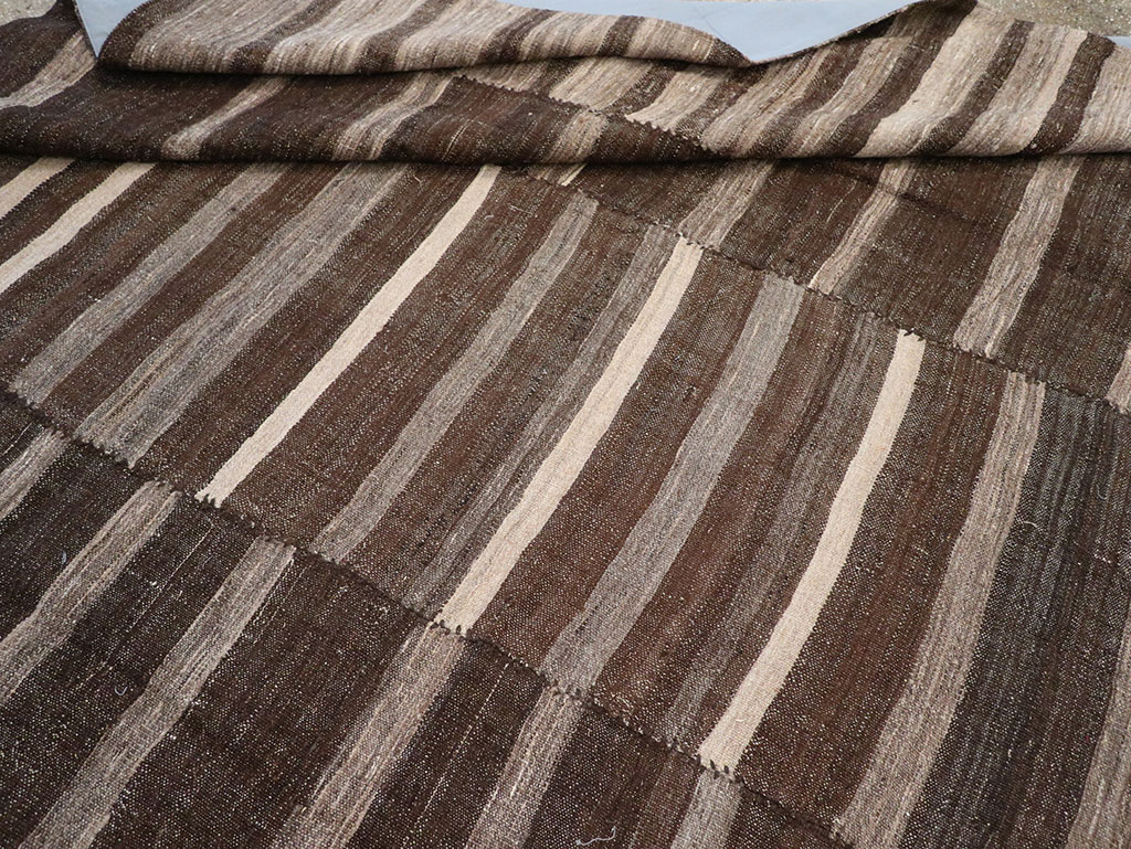 Vintage Turkish Flatweave Kilim Room Size Carpet, No.33071 - Staging