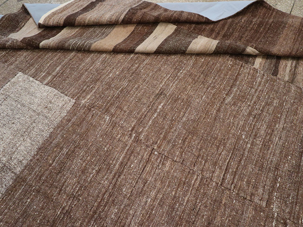 Vintage Turkish Flatweave Kilim Room Size Carpet, No.33072 - Staging