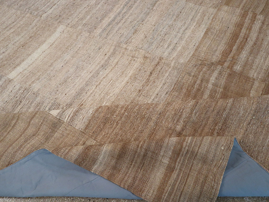 Vintage Turkish Flatweave Kilim Room Size Carpet, No.33074 - Staging