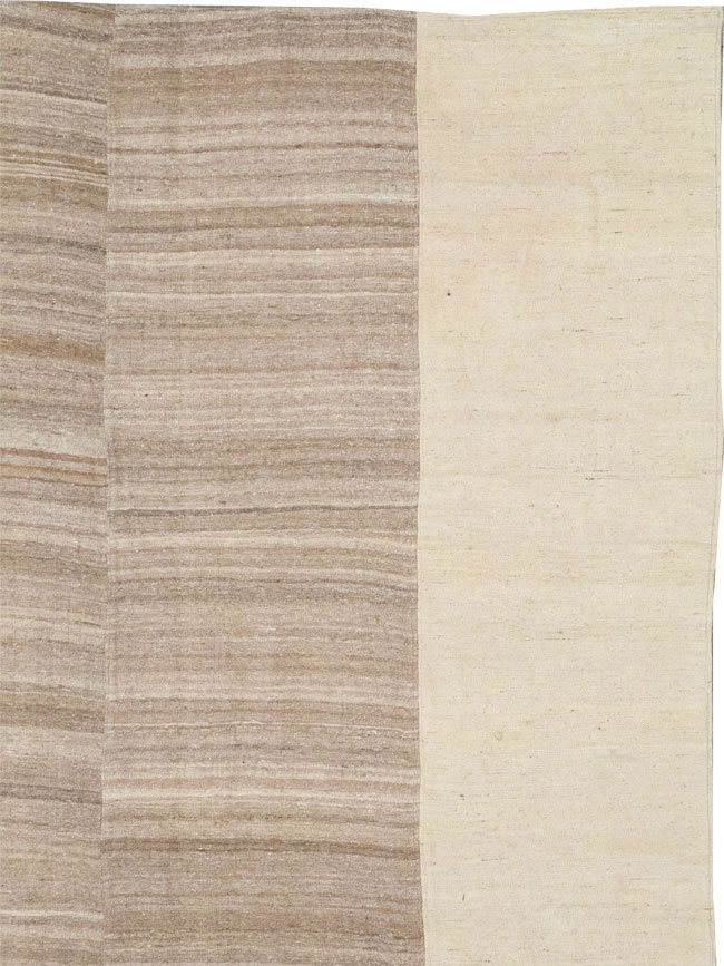 Vintage Turkish Flatweave Kilim Room Size Carpet, No.33075 - Staging