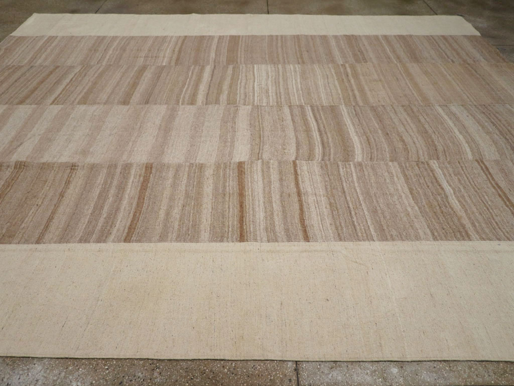 Vintage Turkish Flatweave Kilim Room Size Carpet, No.33075 - Staging