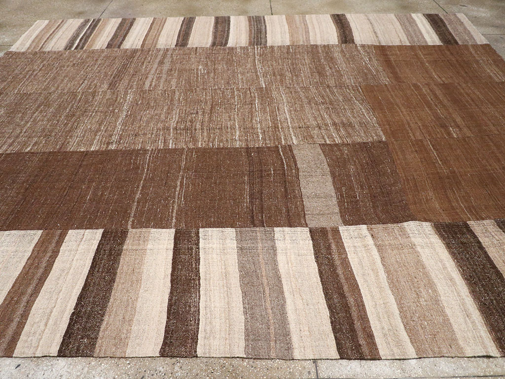 Vintage Turkish Flatweave Kilim Room Size Carpet, No.33076 - Staging