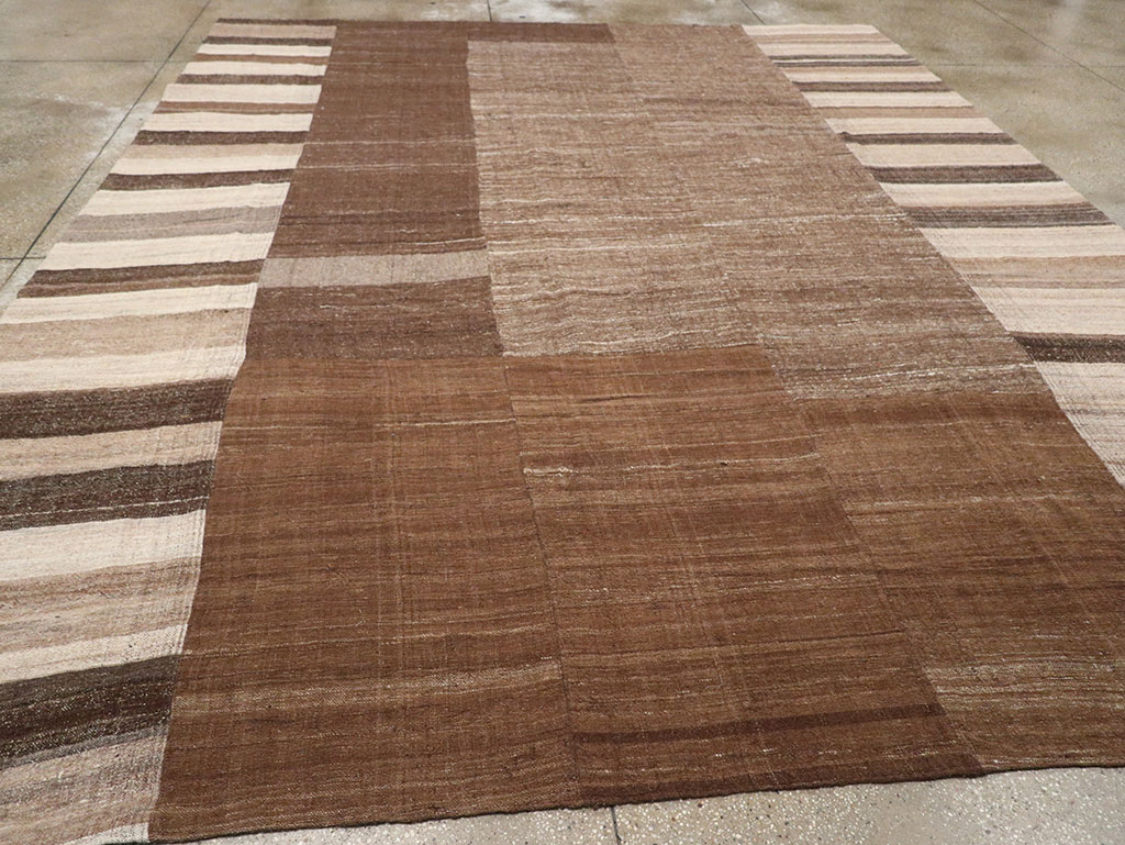 Vintage Turkish Flatweave Kilim Room Size Carpet, No.33076 - Staging