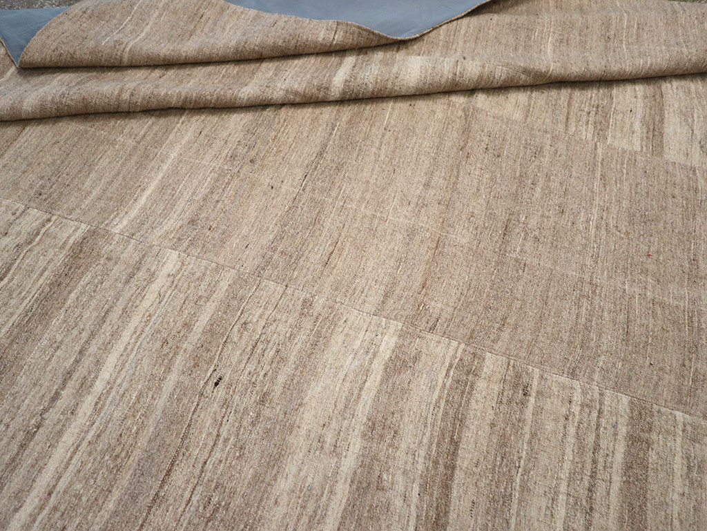 Vintage Turkish Flatweave Kilim Room Size Carpet, No.33077 - Staging