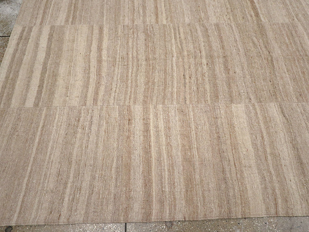 Vintage Turkish Flatweave Kilim Room Size Carpet, No.33079 - Staging