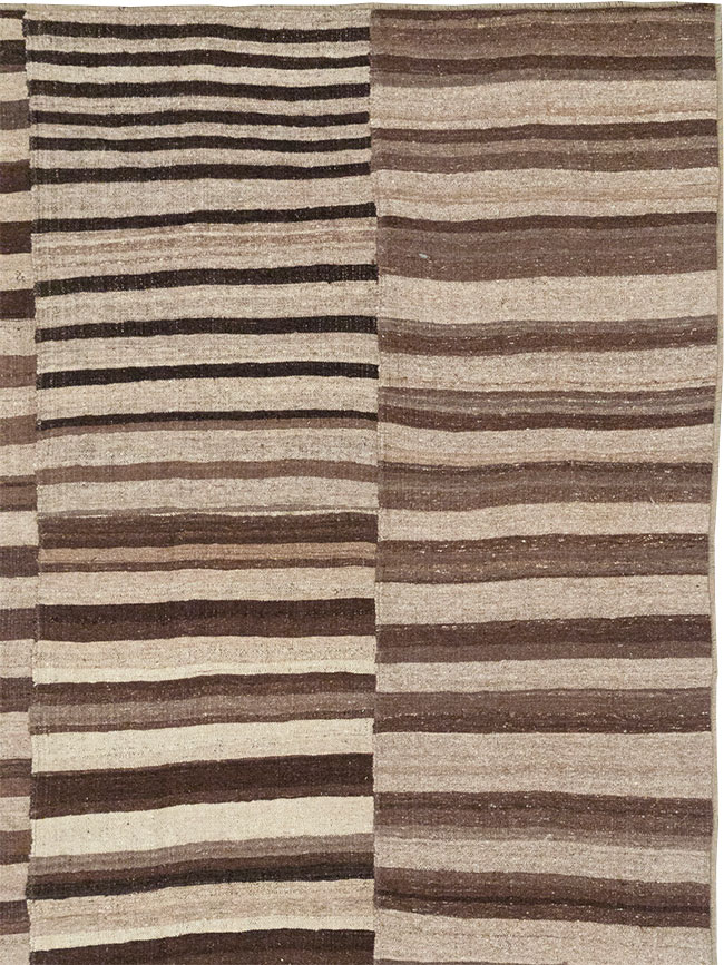 Vintage Turkish Flatweave Kilim Room Size Carpet, No.33085 - Staging