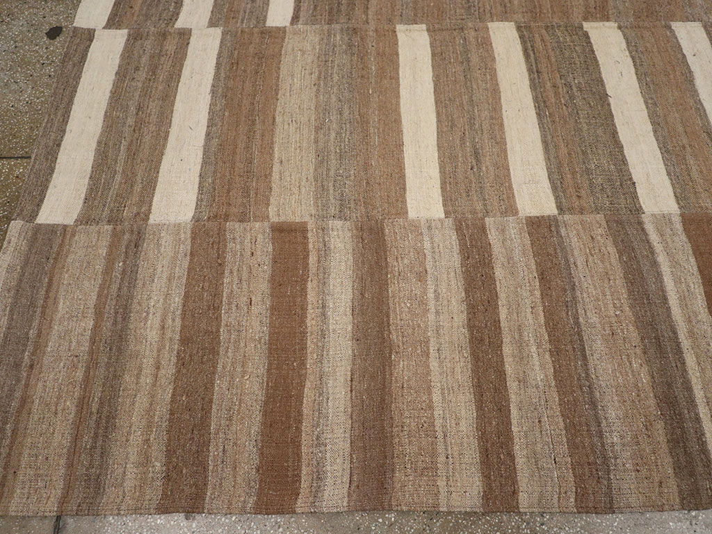 Vintage Turkish Flatweave Kilim Room Size Carpet, No.33093 - Staging