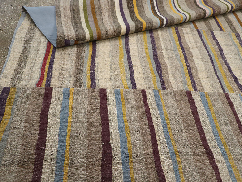 Vintage Turkish Flatweave Kilim Room Size Carpet, No.33094 - Staging