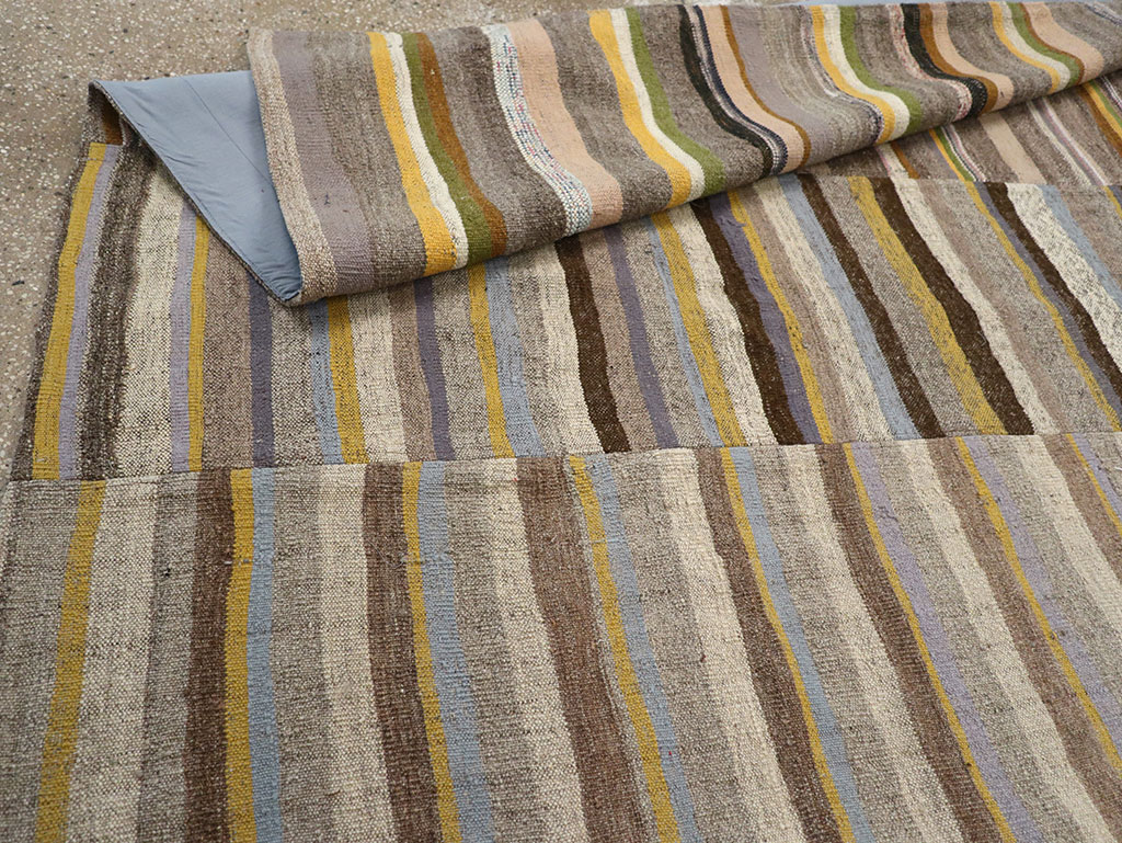 Vintage Turkish Flatweave Kilim Room Size Carpet, No.33095 - Staging