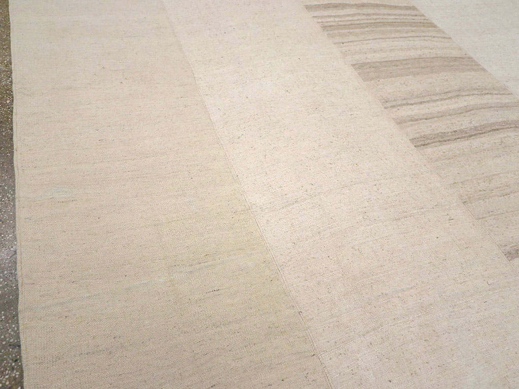 Vintage Turkish Flatweave Kilim Room Size Carpet, No.33096 - Staging