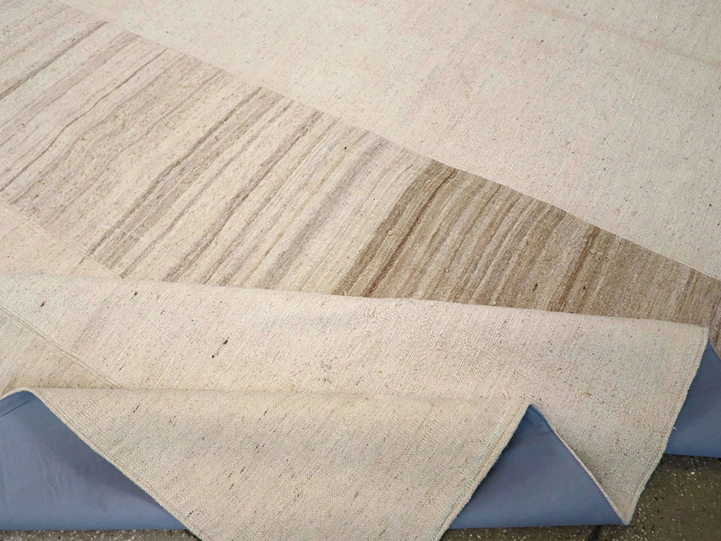 Vintage Turkish Flatweave Kilim Room Size Carpet, No.33096 - Staging