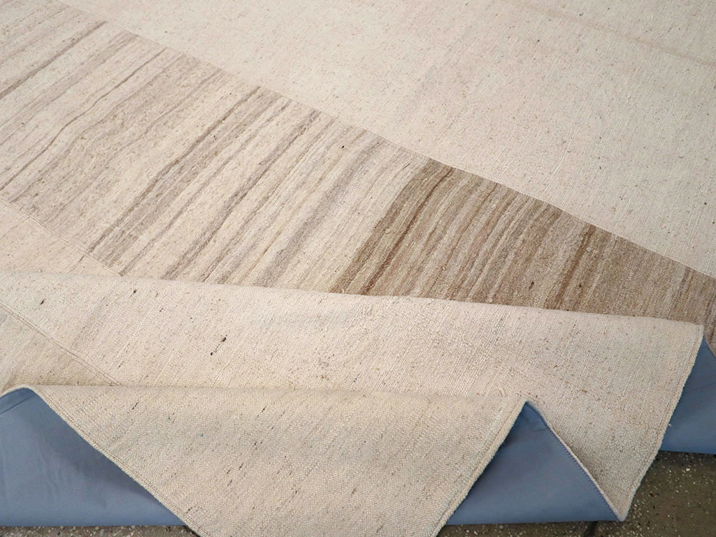 Vintage Turkish Flatweave Kilim Room Size Carpet, No.33096 - Staging