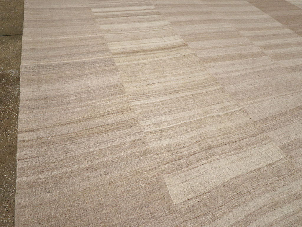 Vintage Turkish Flatweave Kilim Large Room Size Carpet, No.33097 - Staging