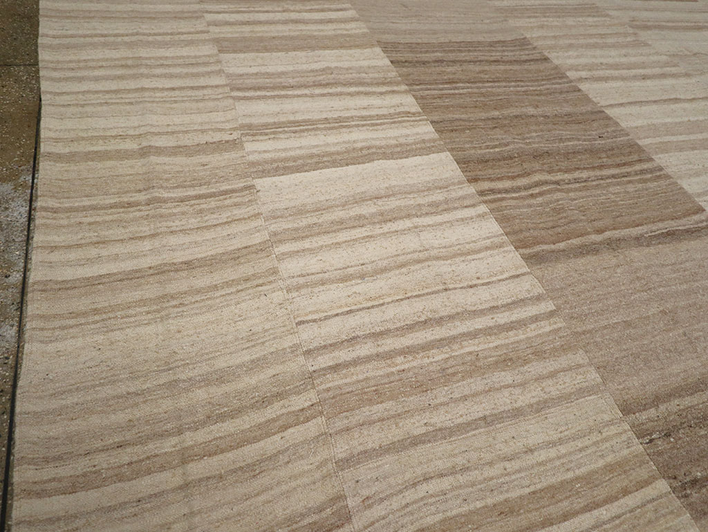 Vintage Turkish Flatweave Kilim Large Room Size Carpet, No.33098 - Staging