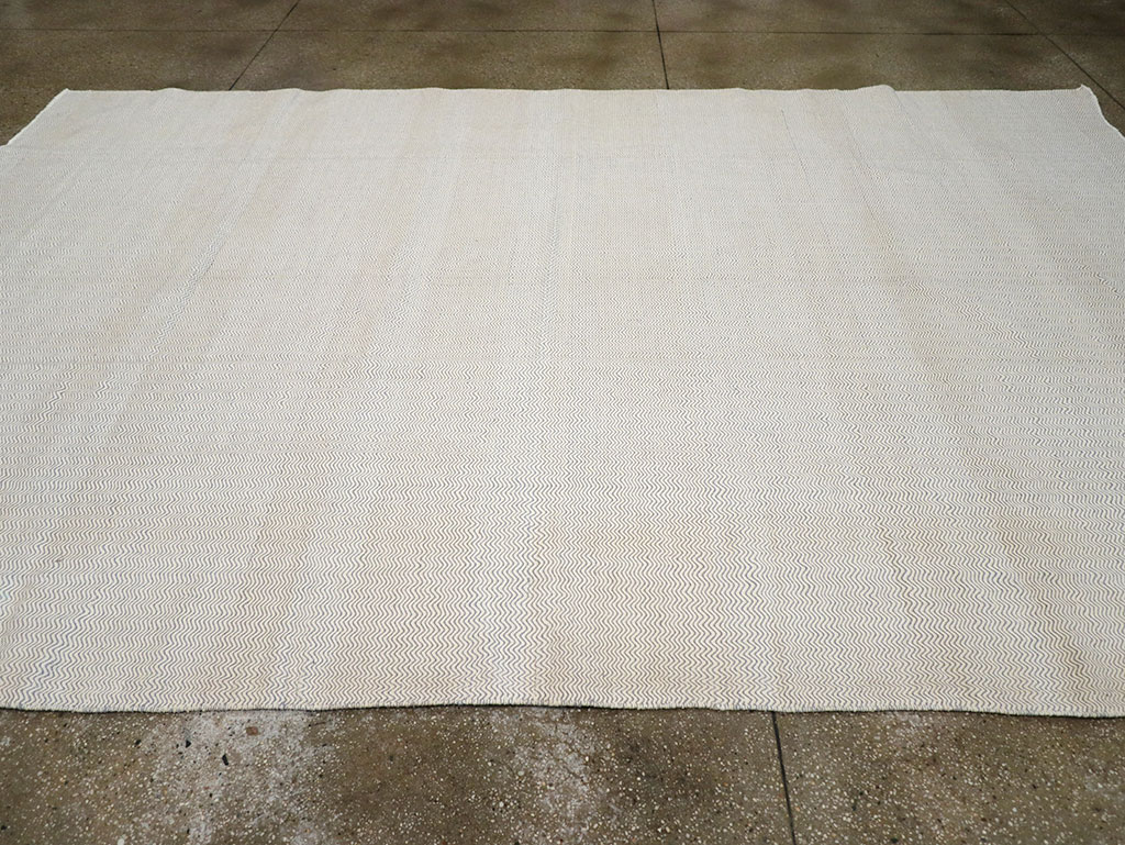 Vintage Turkish Flatweave Kilim Room Size Carpet, No.33111 - Staging