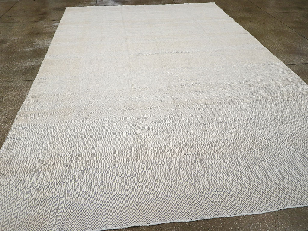 Vintage Turkish Flatweave Kilim Room Size Carpet, No.33111 - Staging