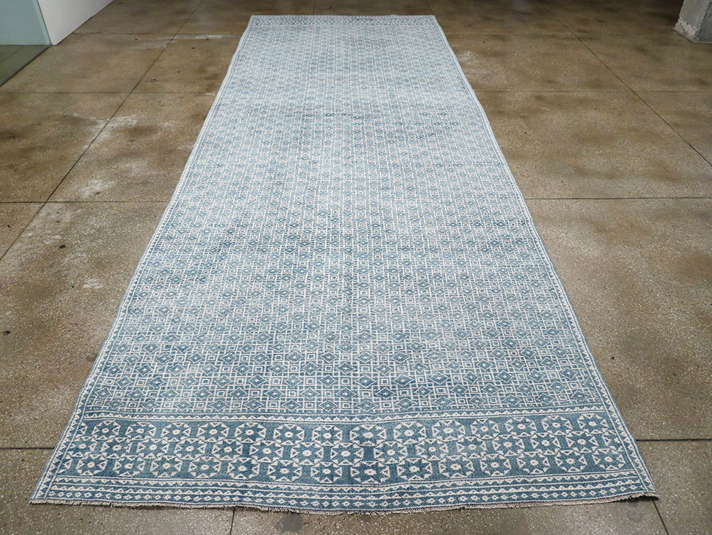 Vintage Turkish Flatweave Kilim Long and Narrow, No.33113 - Staging