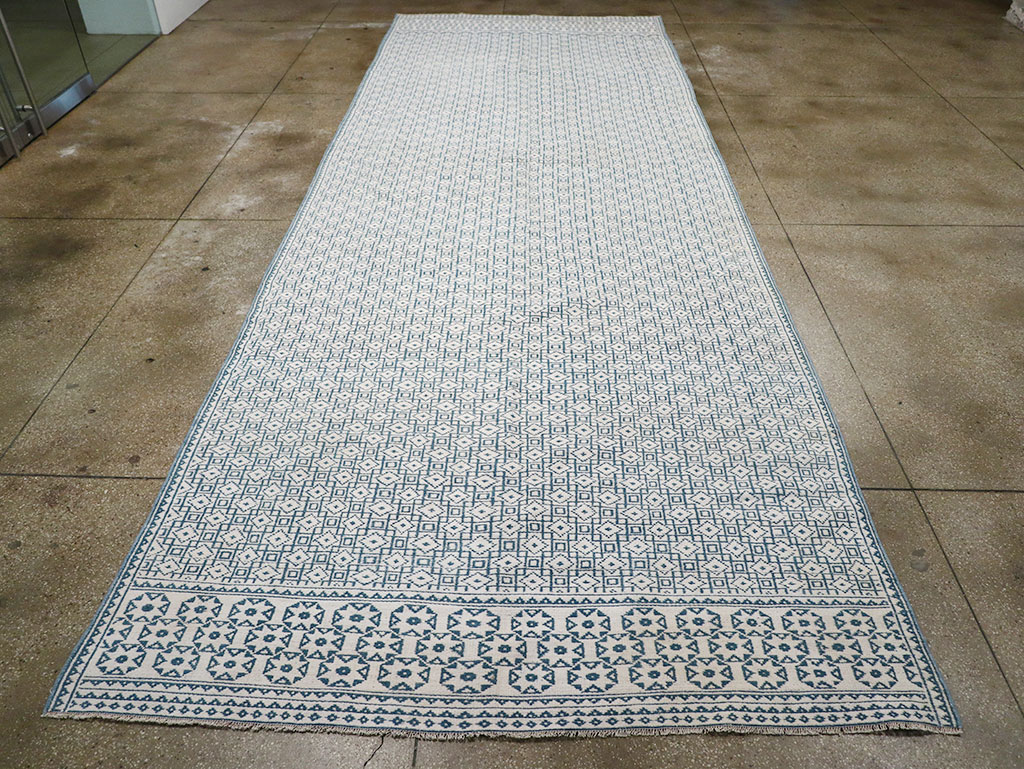 Vintage Turkish Flatweave Kilim Long and Narrow, No.33113 - Staging