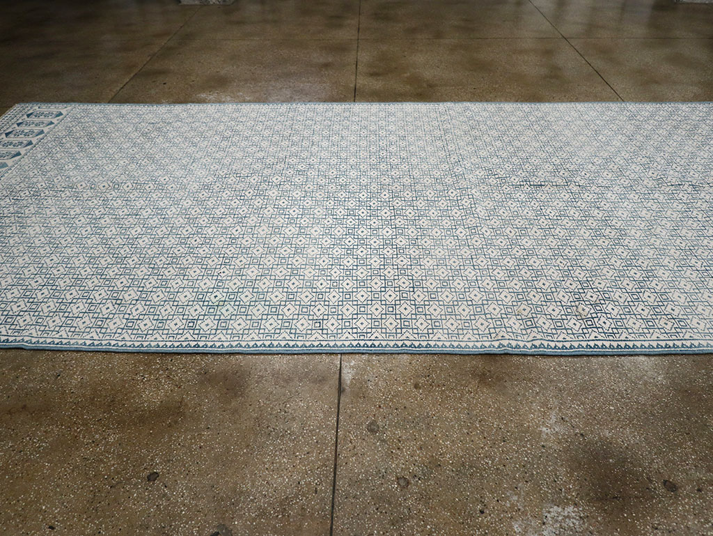 Vintage Turkish Flatweave Kilim Long and Narrow Carpet, No.33114 - Staging