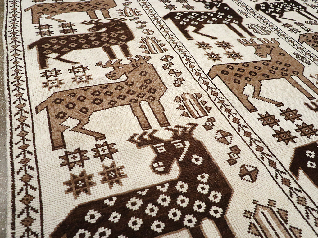 Vintage Turkish Pictorial Room Size Carpet, No.33119 - Staging