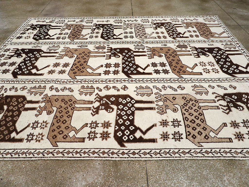 Vintage Turkish Pictorial Room Size Carpet, No.33119 - Staging