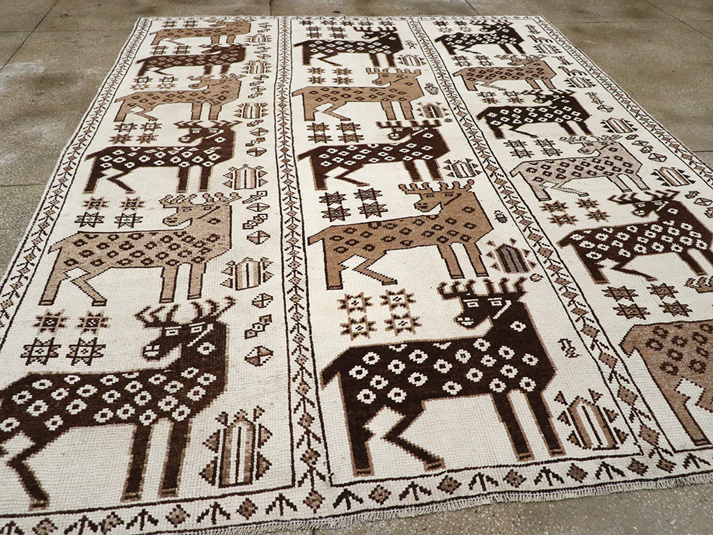 Vintage Turkish Pictorial Room Size Carpet, No.33119 - Staging