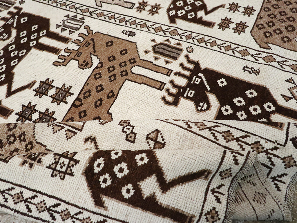 Vintage Turkish Pictorial Room Size Carpet, No.33119 - Staging