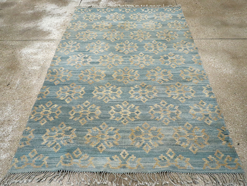 Modern Turkish Flatweave Kilim Accent Rug, No.33124 - Staging