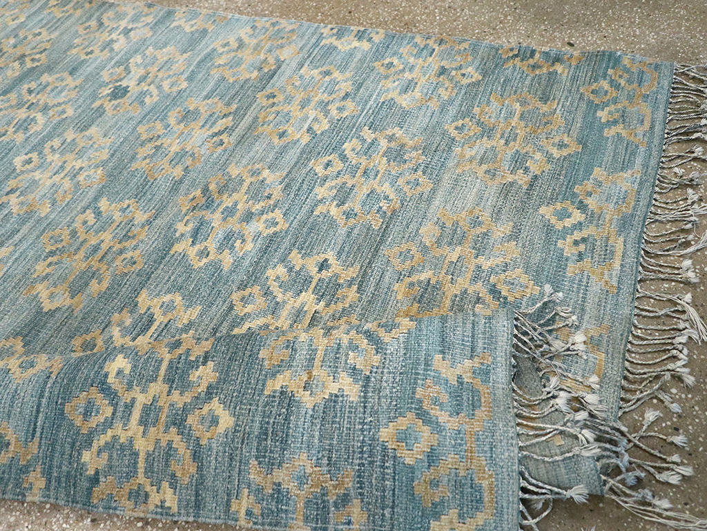 Modern Turkish Flatweave Kilim Accent Rug, No.33124 - Staging