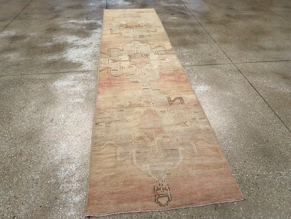Vintage Turkish Anatolian Runner, No.33131 - Staging