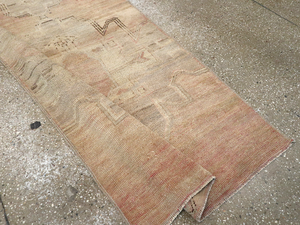 Vintage Turkish Anatolian Runner, No.33131 - Staging