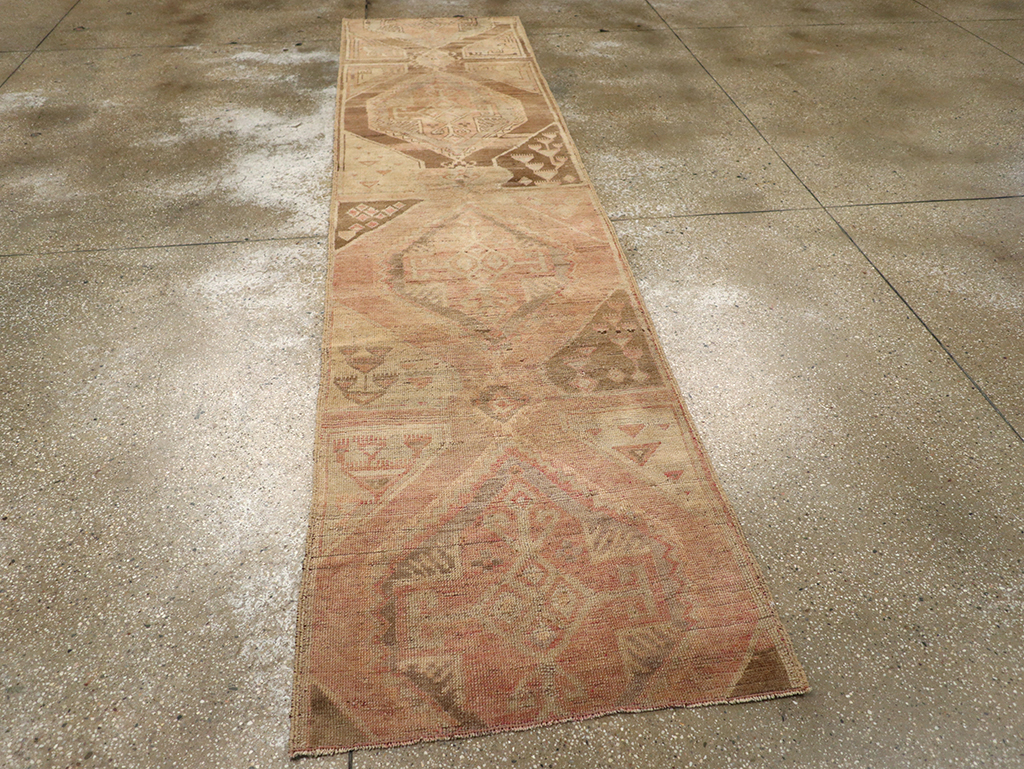 Vintage Turkish Anatolian Runner, No.33132 - Staging