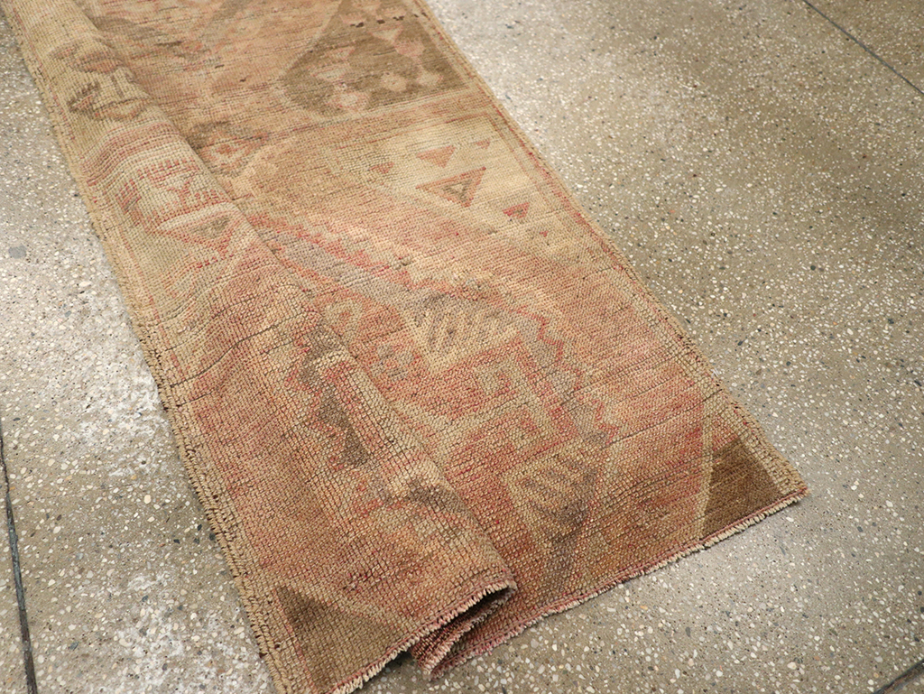 Vintage Turkish Anatolian Runner, No.33132 - Staging