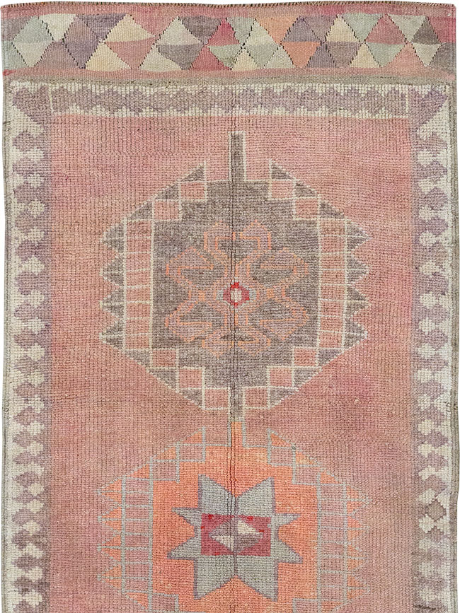 Vintage Turkish Anatolian Long Runner, No.33134 - Staging