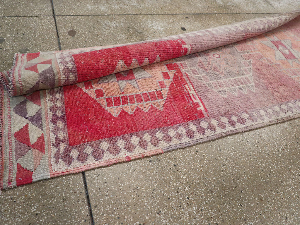 Vintage Turkish Anatolian Long Runner, No.33134 - Staging