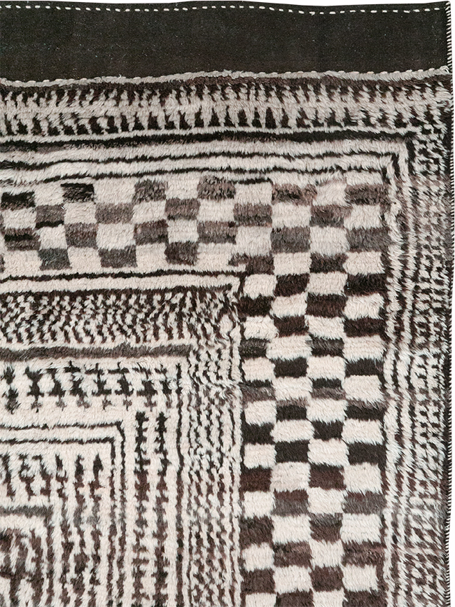 Modern Persian Gabbeh Room Size Carpet, No.33159 - Staging