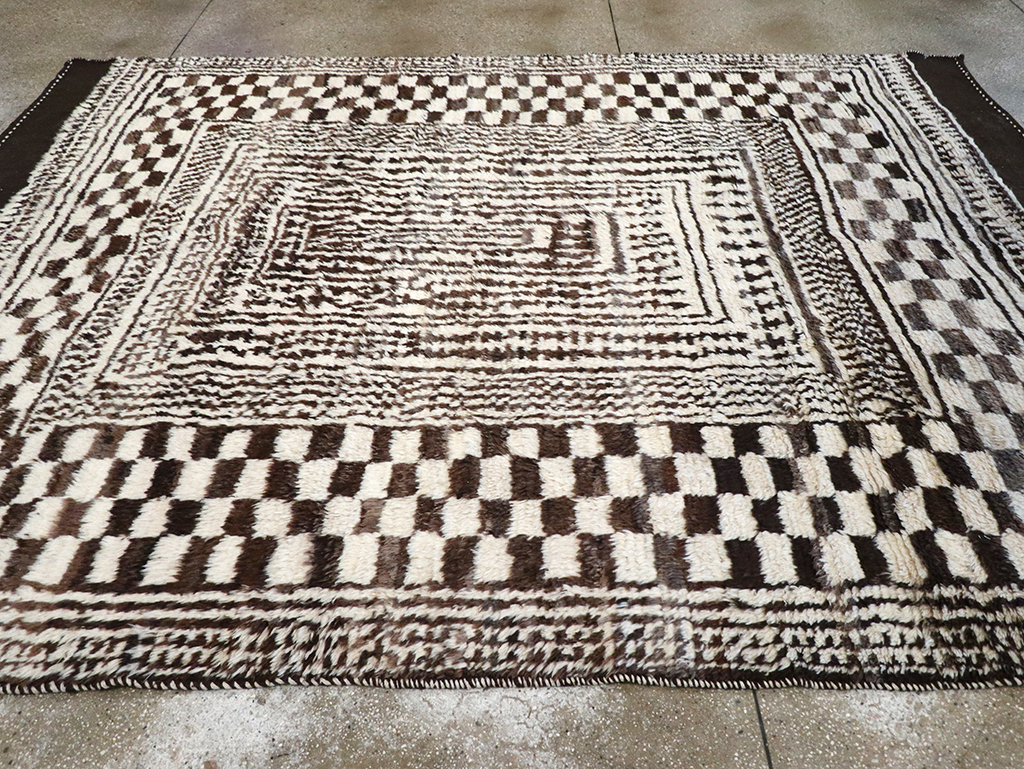 Modern Persian Gabbeh Room Size Carpet, No.33159 - Staging