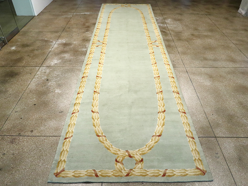 Vintage Spanish European Long Runner, No.33160 - Staging