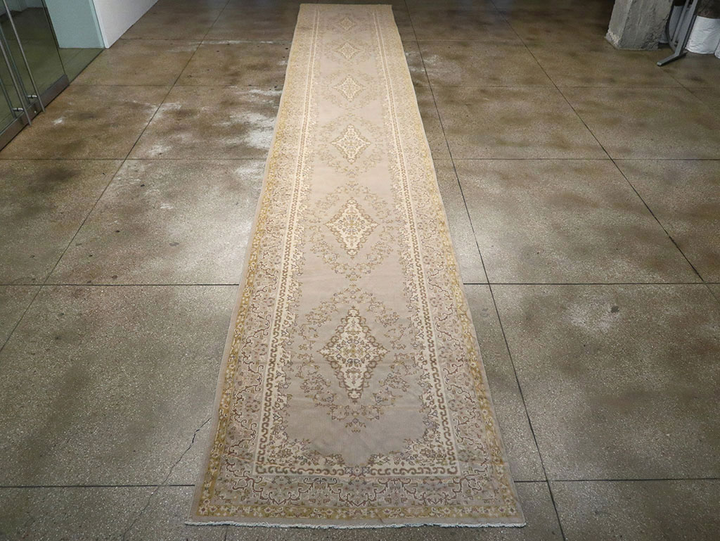 Vintage Turkish Anatolian Long Runner, No.33161 - Staging