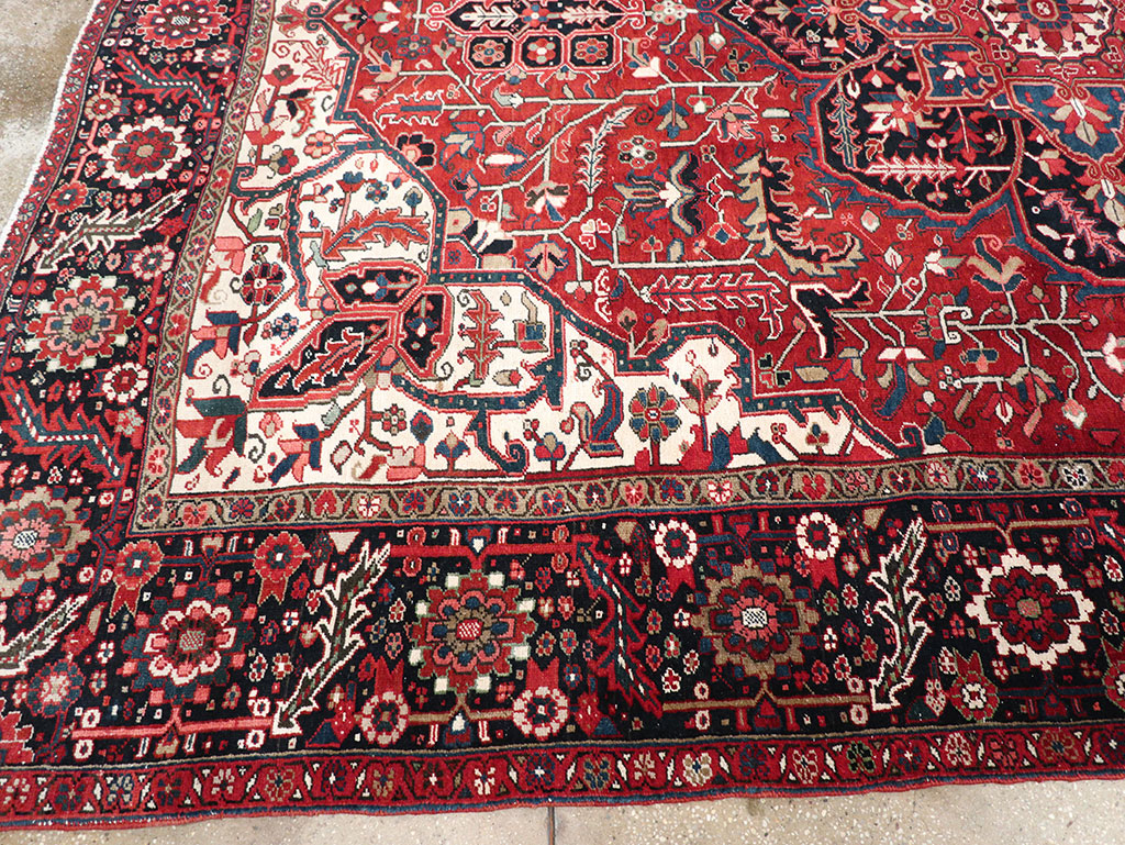 Vintage Persian Heriz Room Size Carpet, No.33168 - Staging