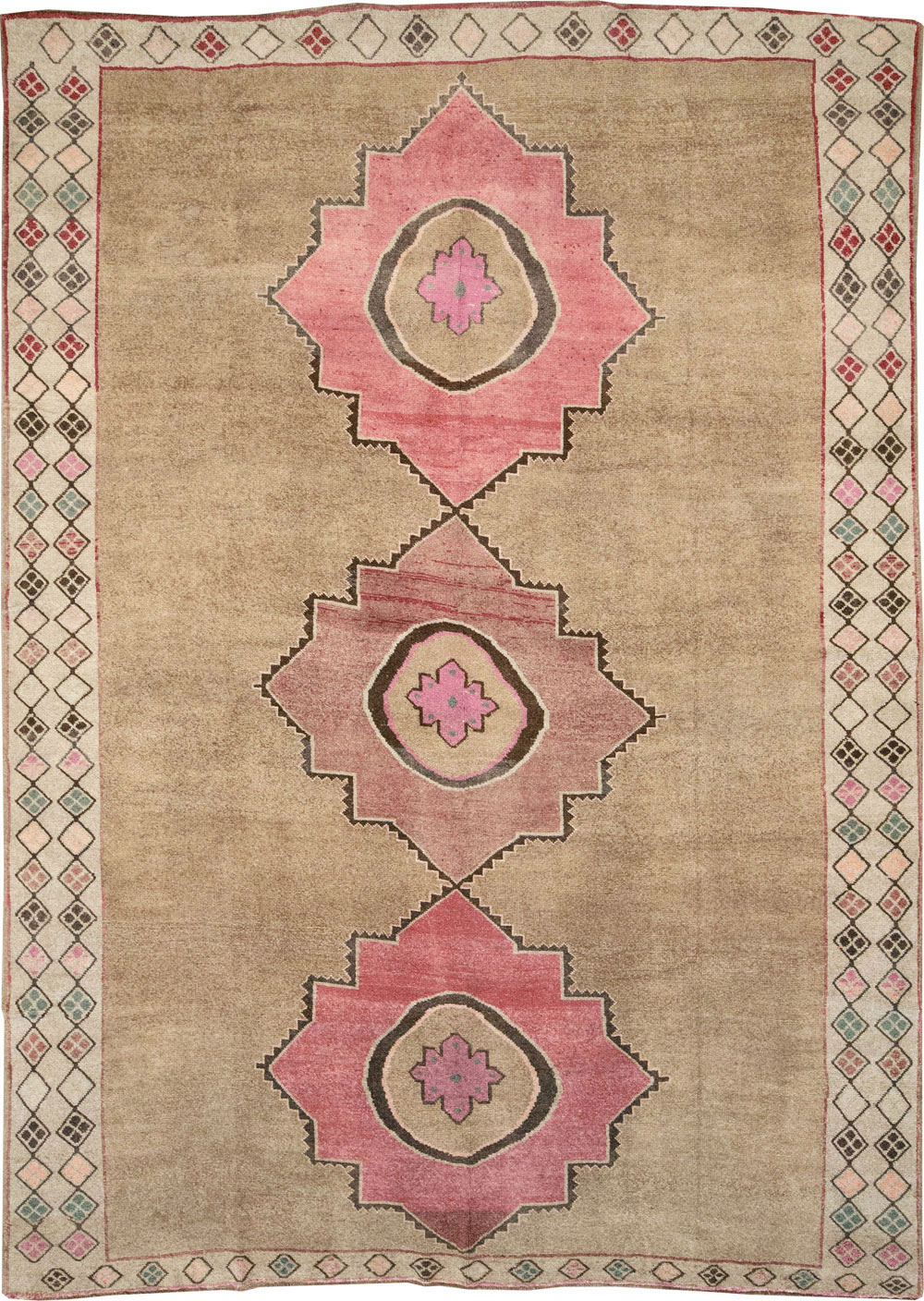 Vintage Turkish Anatolian Room Size Carpet, No.33196 - Staging