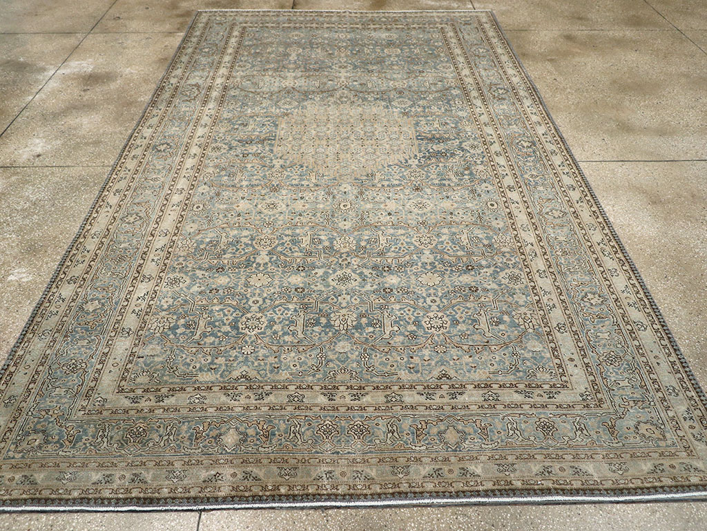 Antique Persian Tabriz Gallery Carpet, No.33201 - Staging