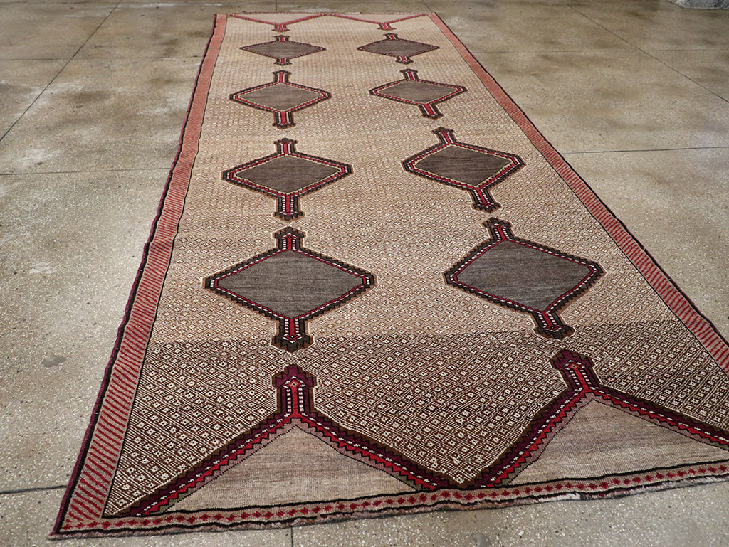 Vintage Turkish Anatolian Gallery Carpet, No.33204 - Staging
